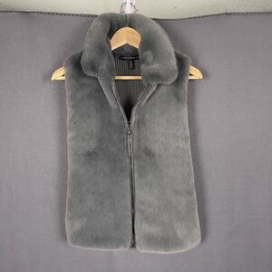 White House Black Market Smoked Pearl Super Soft Faux Fur Vest Women XS Gray